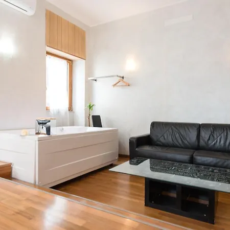 アパート Bellavista 8 Piazza Del Popolo ローマ